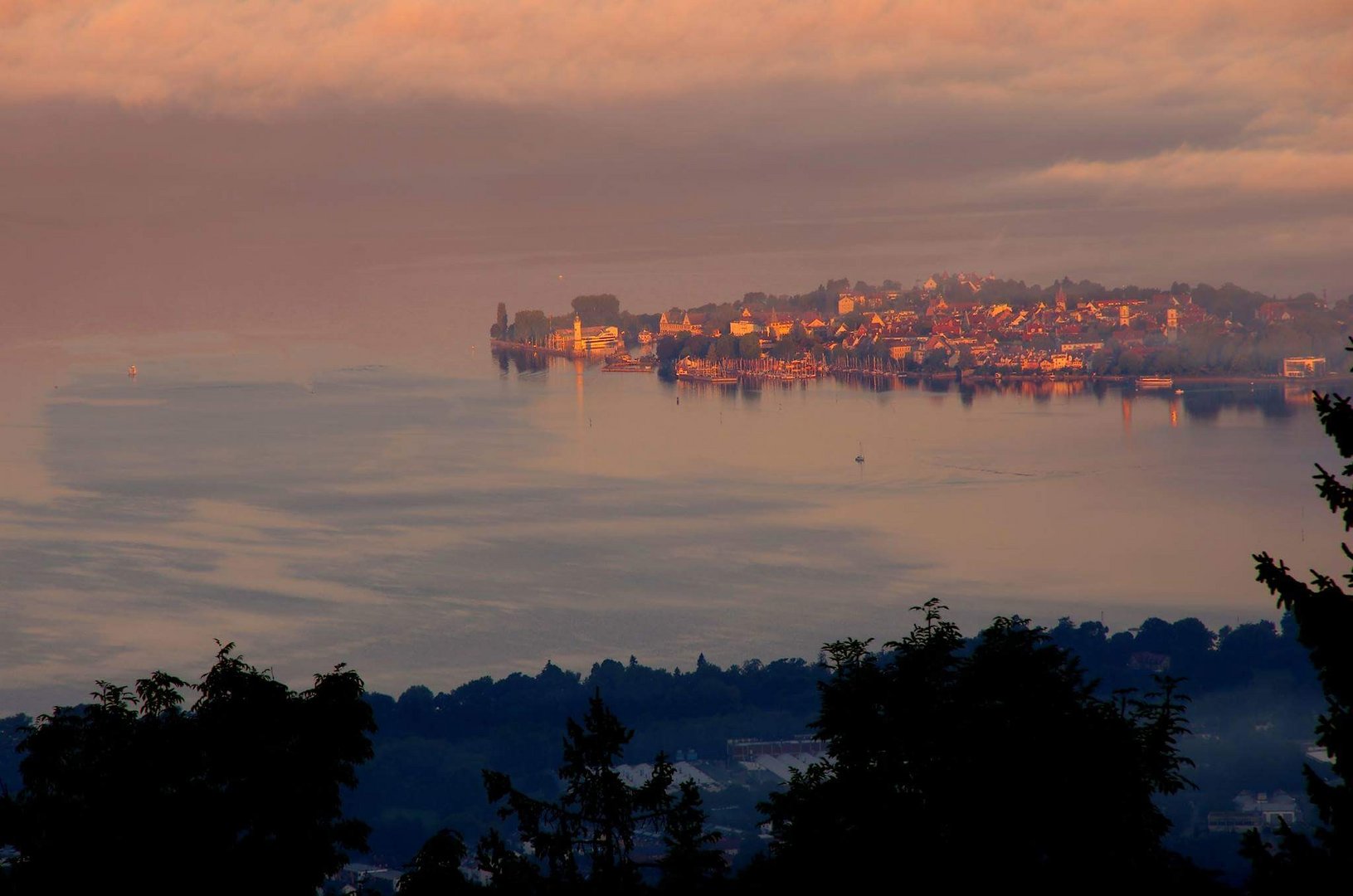 Bodensee bei Sonnenaufgang