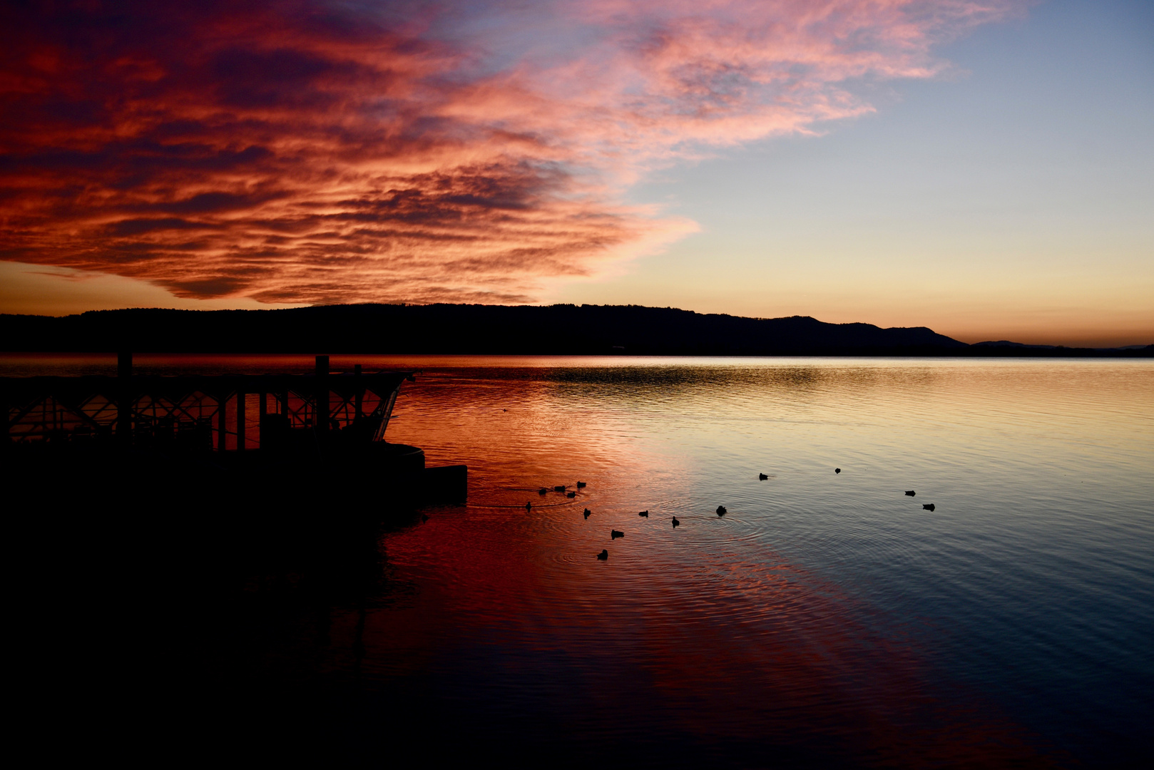 Bodensee, kurz nach Sonnenuntergang