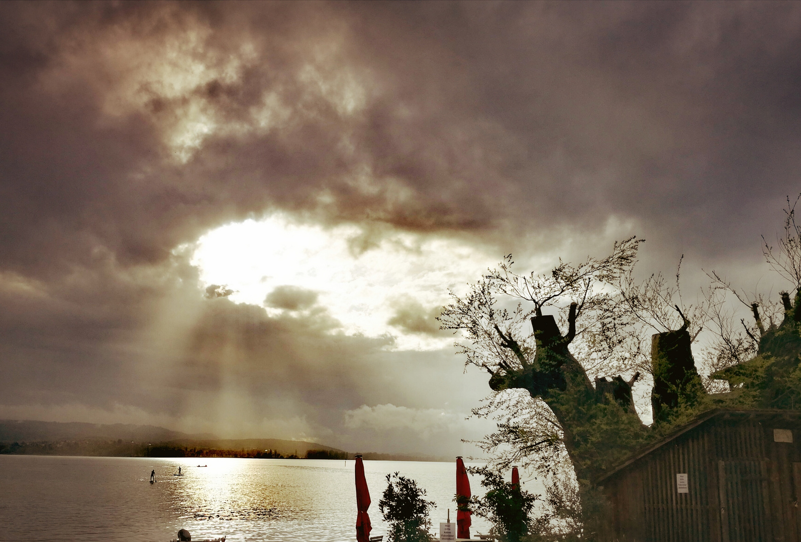 Bodensee Loch in den Wolken