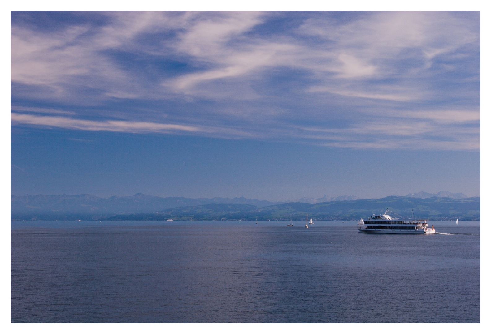 Bodensee und Alpen