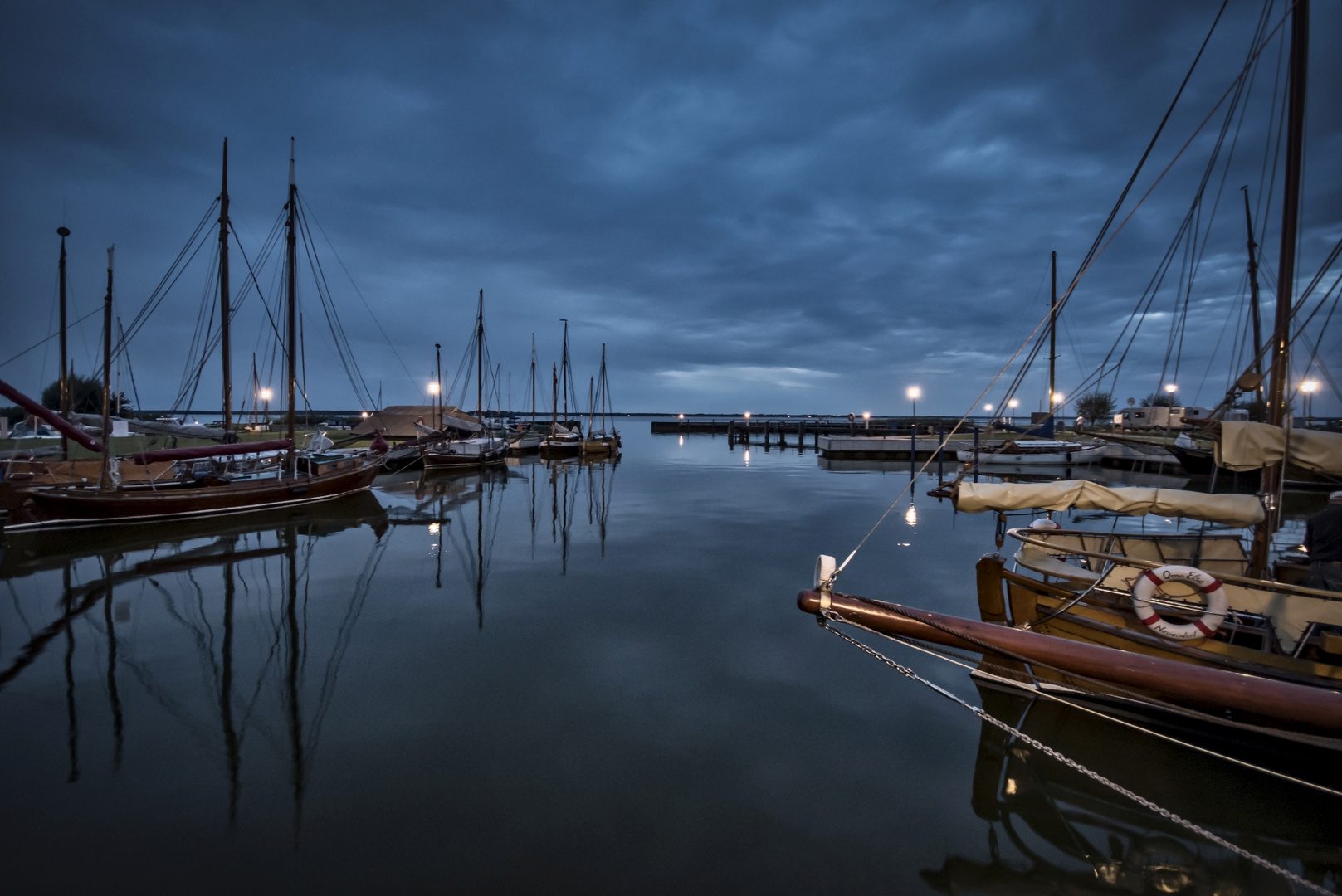 Bodstedter Hafen am Abend