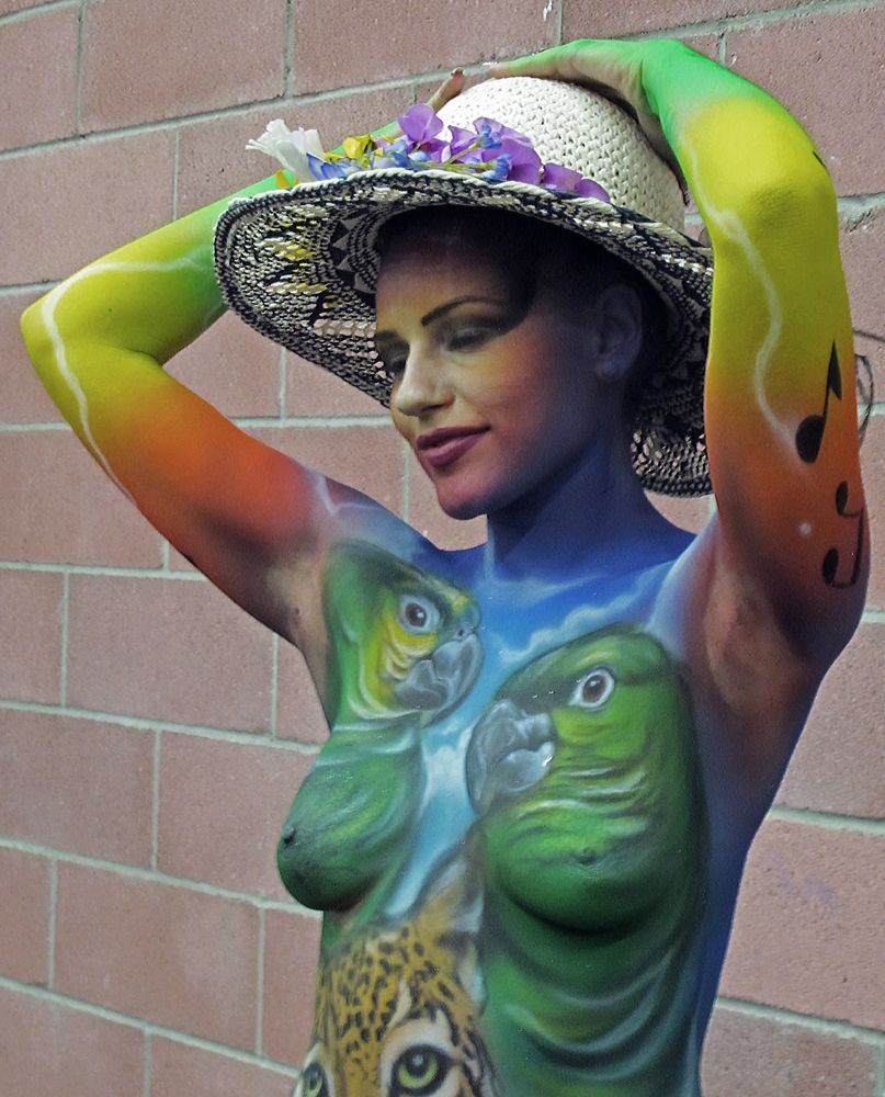 BODY PAINTING 2