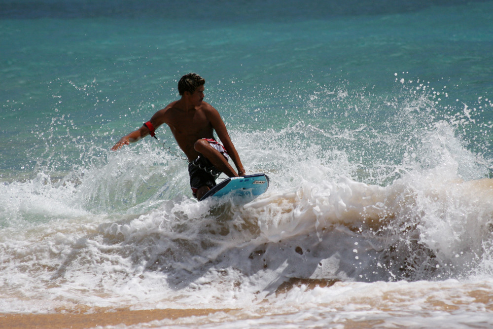 bodyboarding am big beach von maui