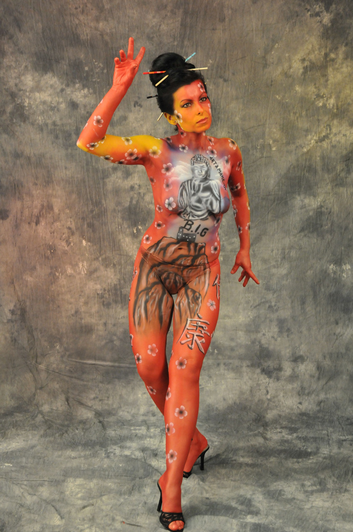 Bodypainting auf der Photokina 08