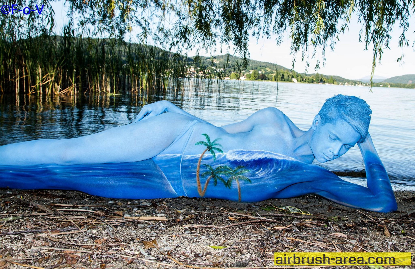 Bodypainting "Welle"