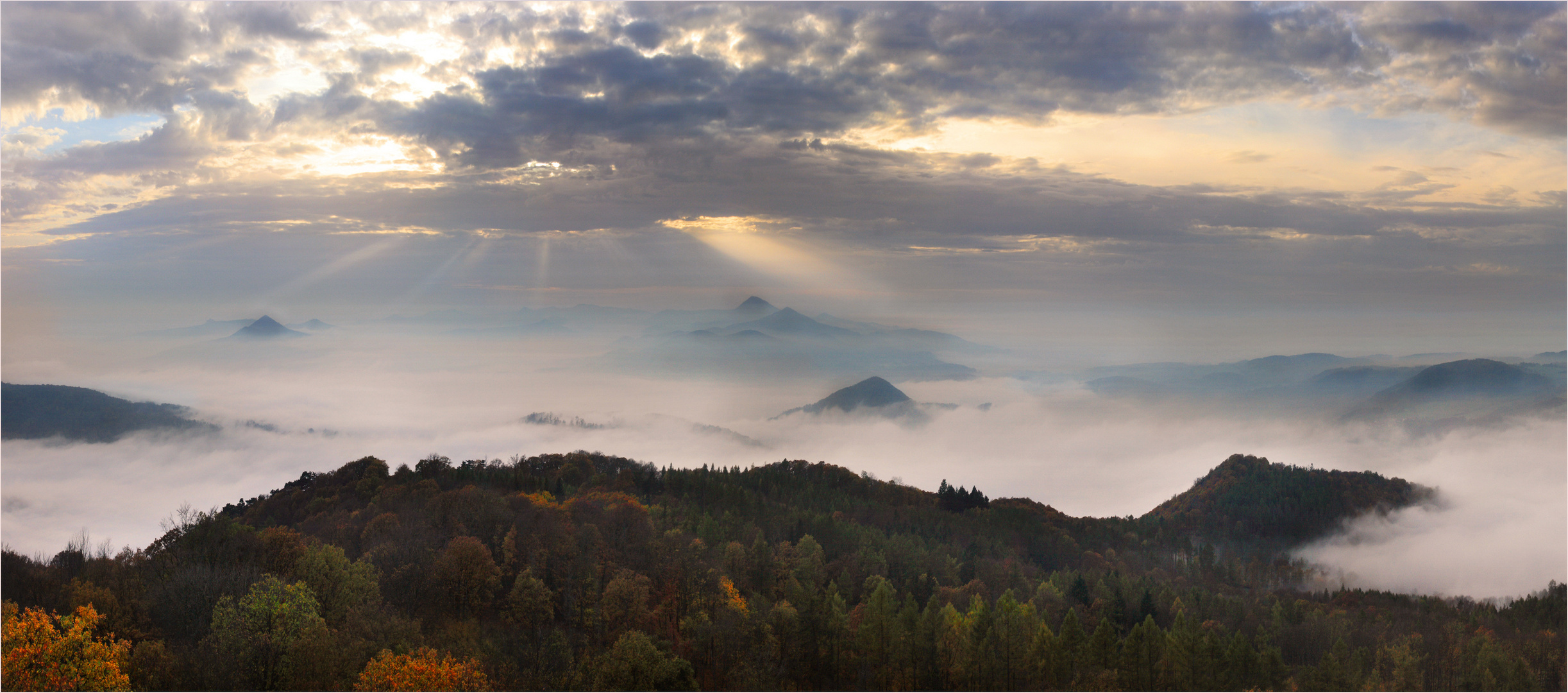 Böhmisches Mittelgebirge