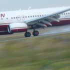 Boeing 737-800 Air Berlin Landung in Stuttgart