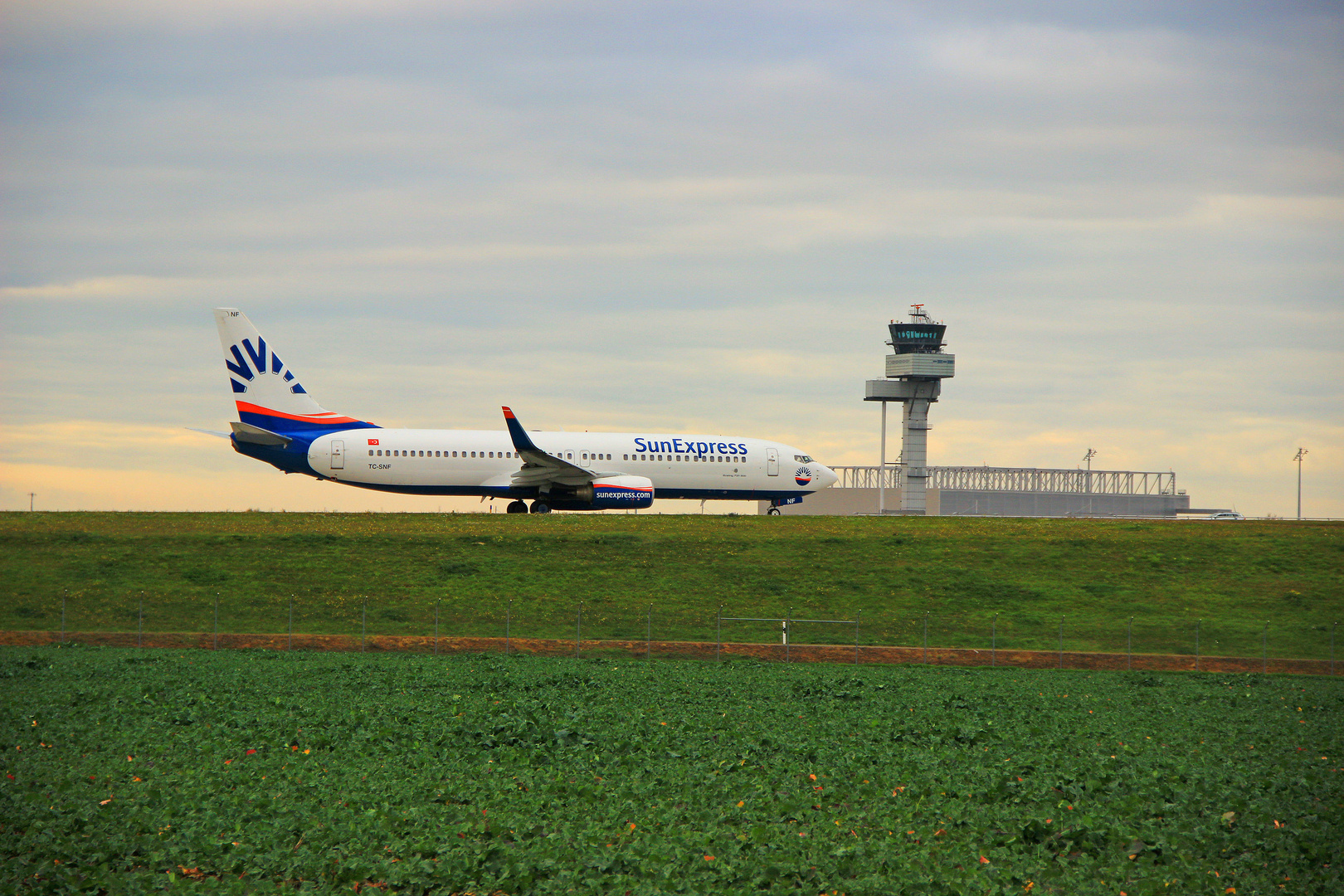 Boeing 737-800 SunExpress