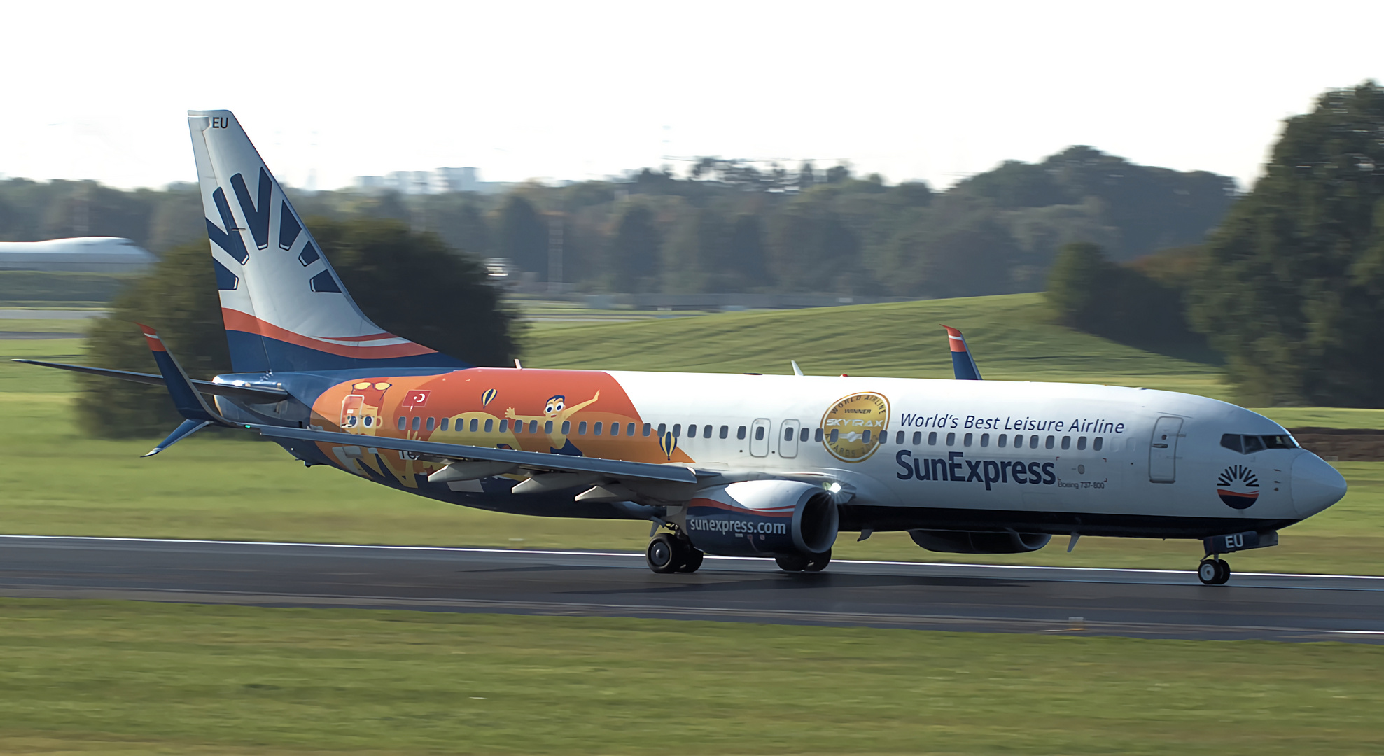 Boeing 737-8HC - SunExpress 