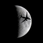 Boeing 737 crossing the Moon