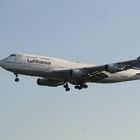 Boeing 747-400 der Lufthansa (D-ABVA)