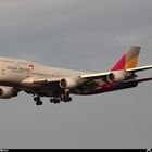 Boeing 747-48E Asiana Airlines