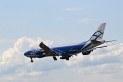 Boeing 747-BF von AirBridgeCargo beim Landeanflug auf den Flughafen Frankfurt am Main 3