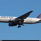 Boeing 767-224ER United Airlines