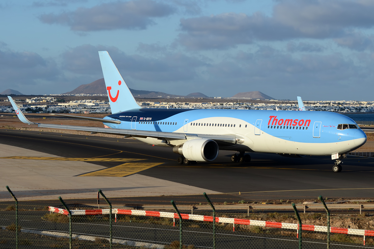 Boeing 767 auf Lanzarote