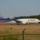 Boeing 767 LAN