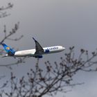 Boeing 767 von Condor (D-ABUB) kurz nach dem Takeoff in Frankfurt