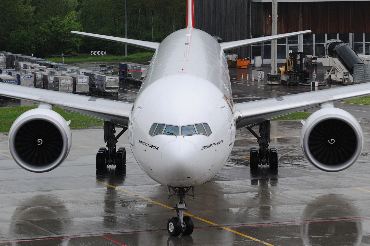 Boeing 773ER Emirates