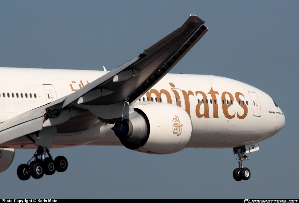 Boeing 777-36NER Emirates