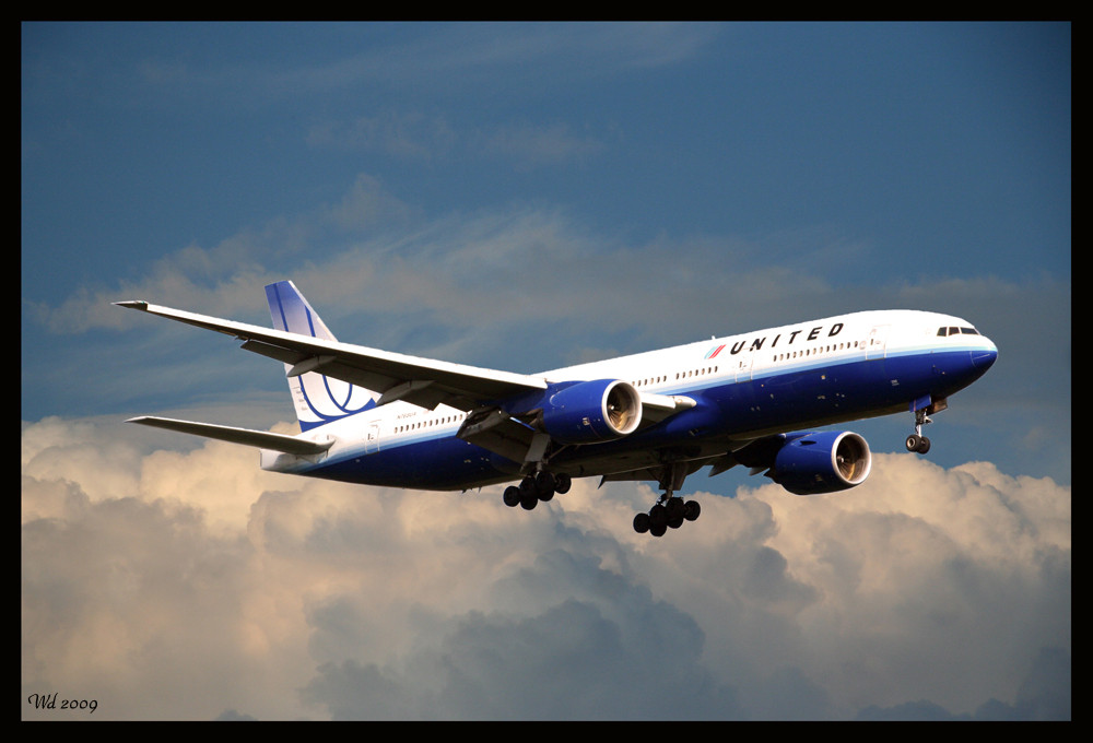 Boeing 777 United Airlines