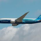 Boeing 787 "Dreamliner" - Heute Erstlandung in Deutschland