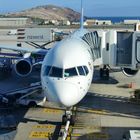 Boeing B 757-300 am Gate in Gran Canaria