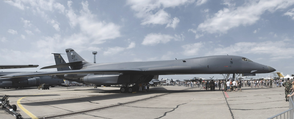 Boeing B1-B Lancer