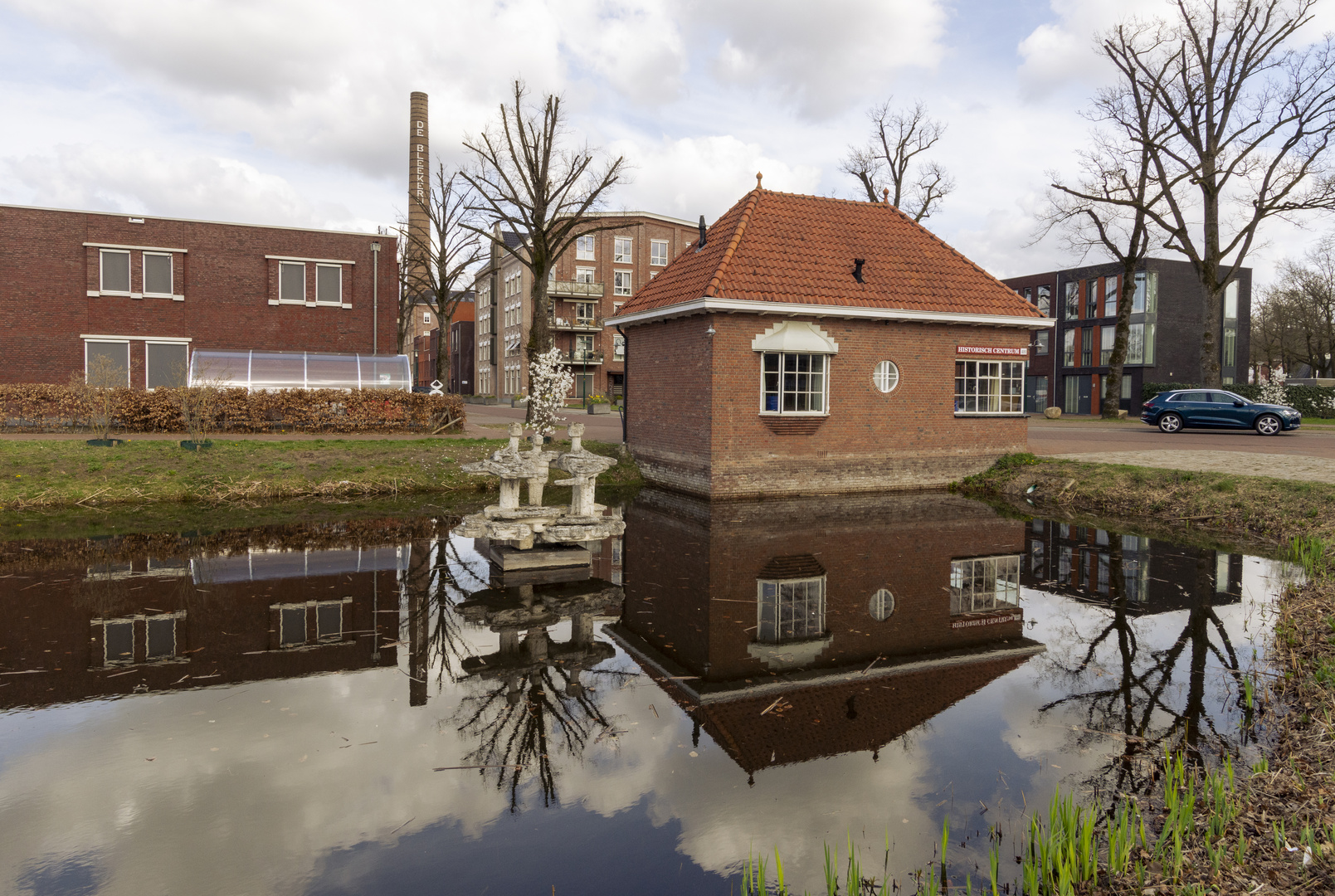 Boekelo - Bleekerijplein - 01