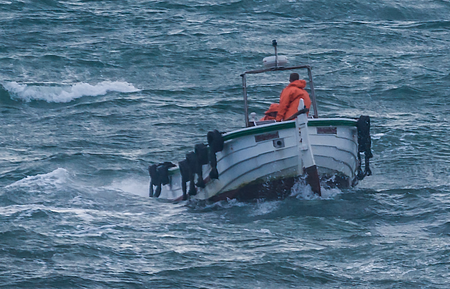 Börteboot die Welle runter