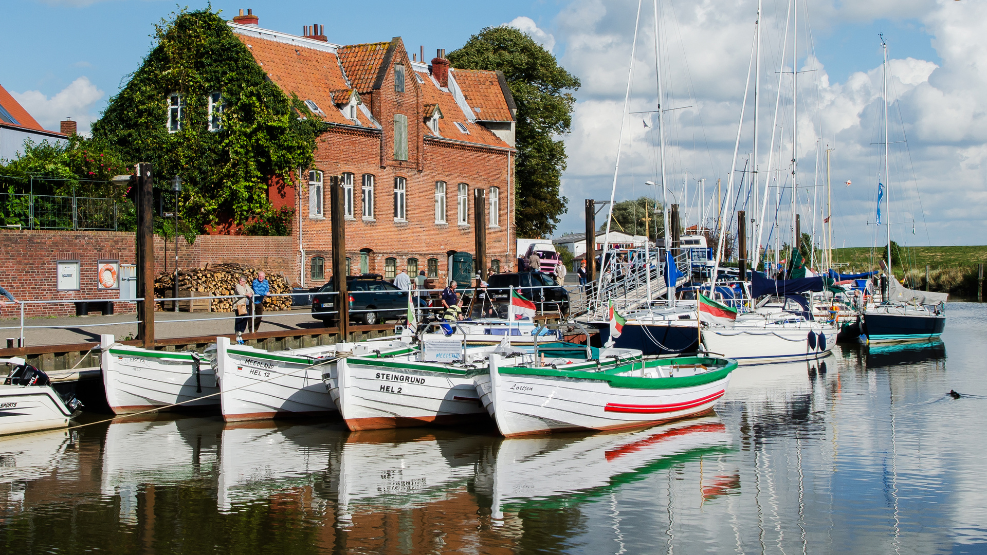 Börteboote in Freiburg/Elbe