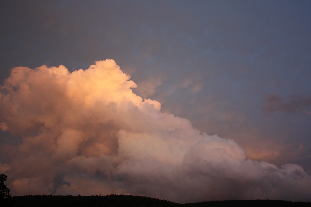 böse Wolken