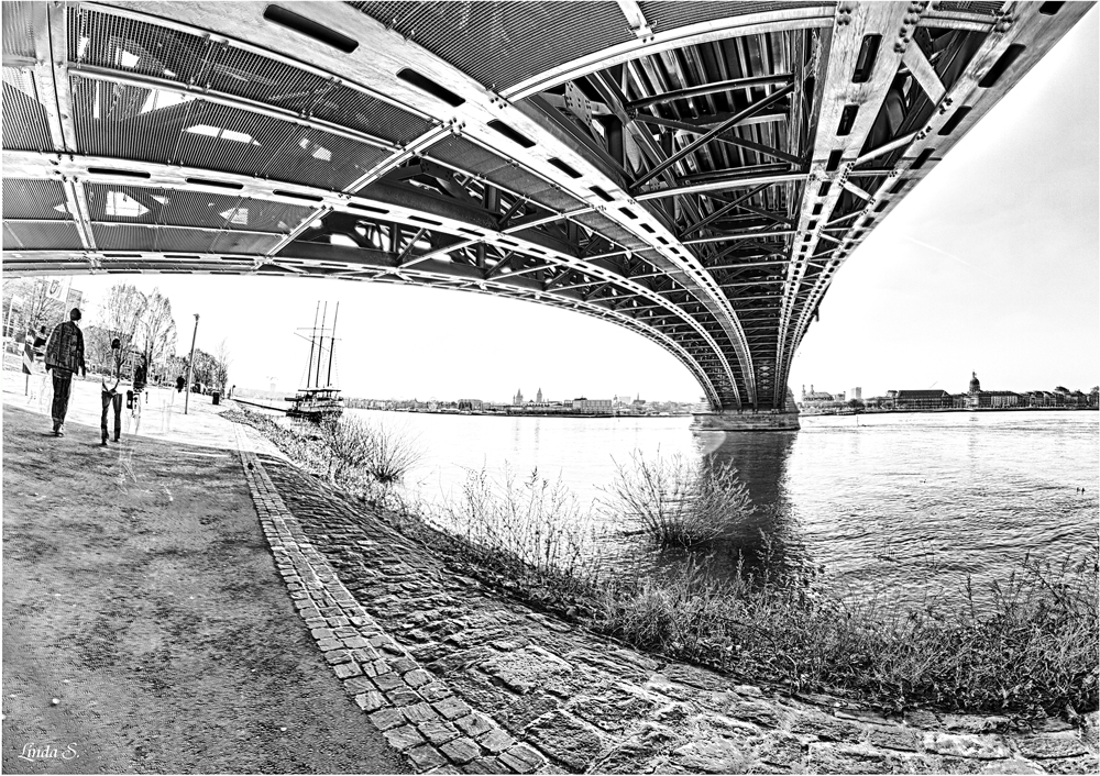 bogenbrücke