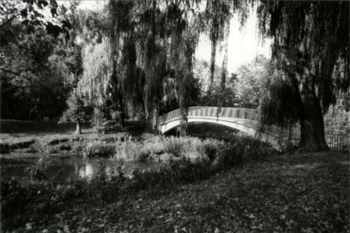 Bogenbrücke in Senftenebrg über der "Schwarzen Elster"