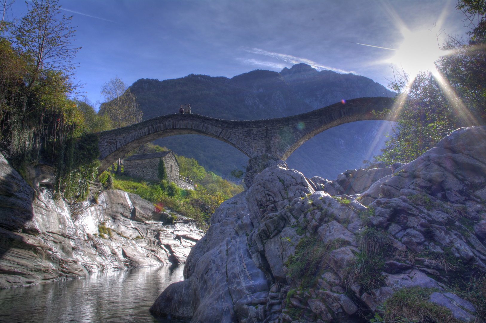 Bogenbrücke über Verzasca