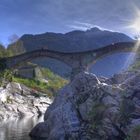 Bogenbrücke über Verzasca