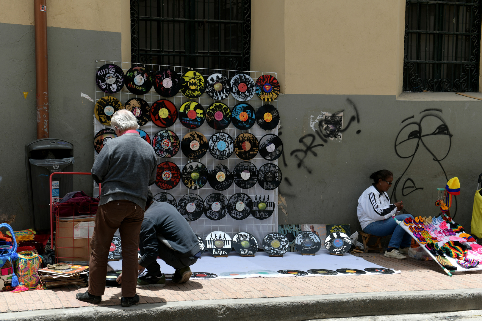 Bogota 4, Street