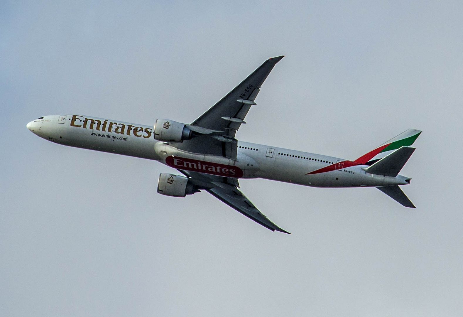 Boing 777 der Emirates Airlines HAM