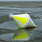 Boje im Wattenmeer (Buoy in the Wadden Sea) NORDSEE - NORTH SEA