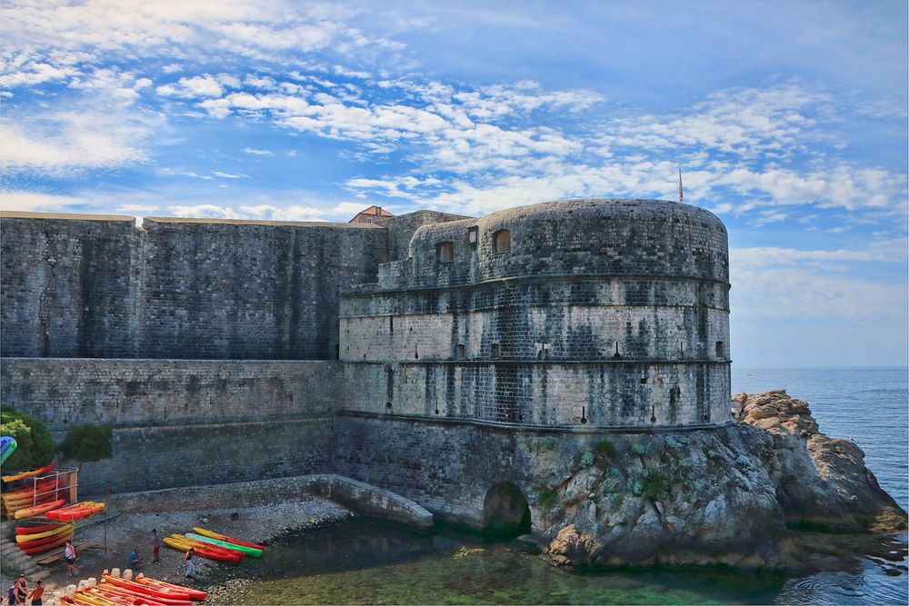 Bokar-Festung in der Stadtmauer von Dubrovnik