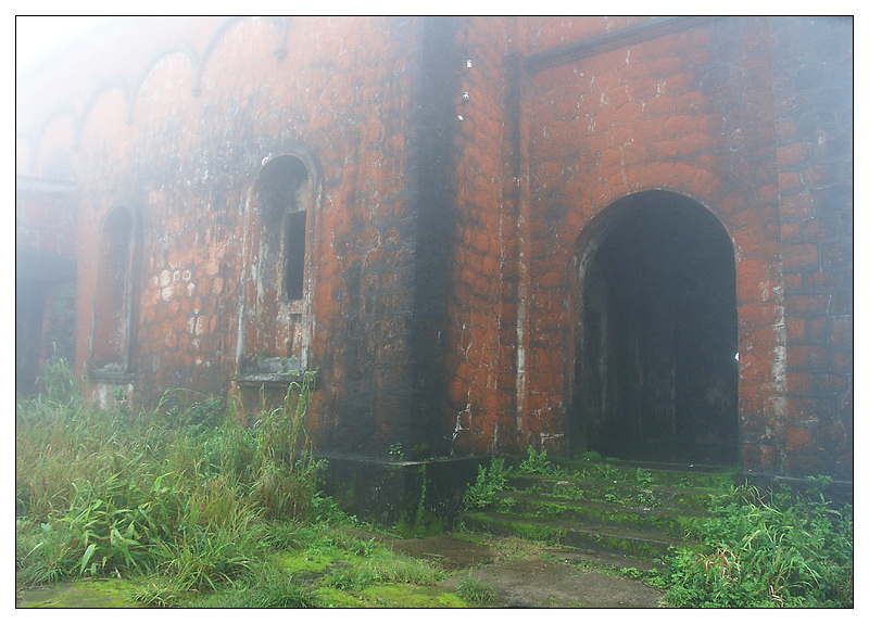 Bokor Church - Kampot, Kambodscha