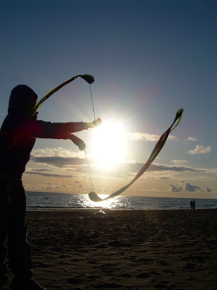 bolas in the sun