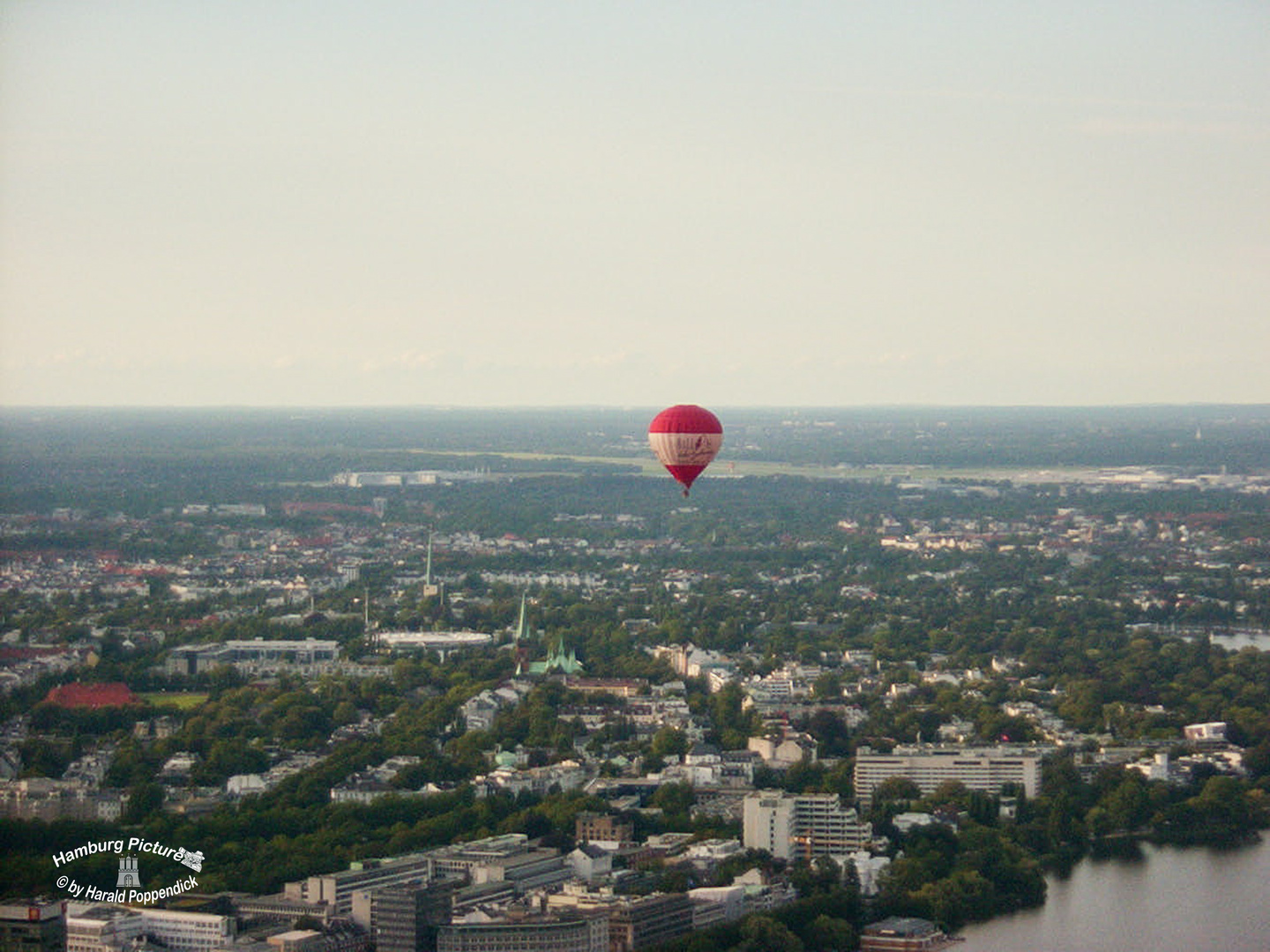 Bollonfahrt über Hamburg im Jahr 2000...