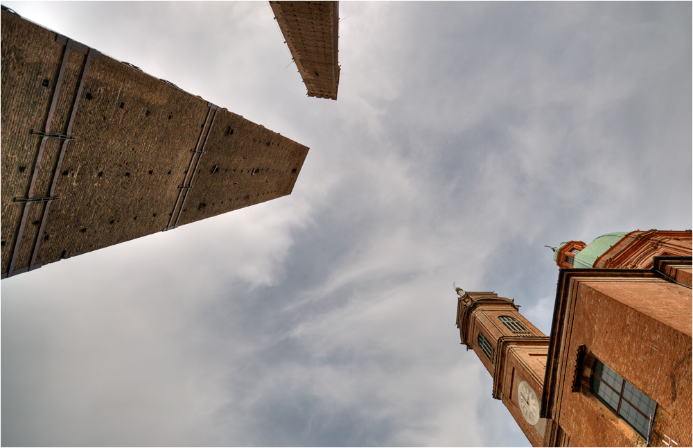 Bologna col naso all'insù!!