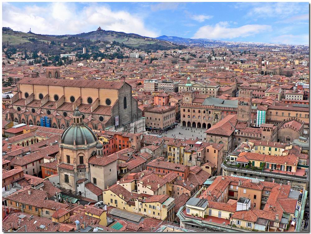 BOLOGNA DALLA TORRE ASINELLI