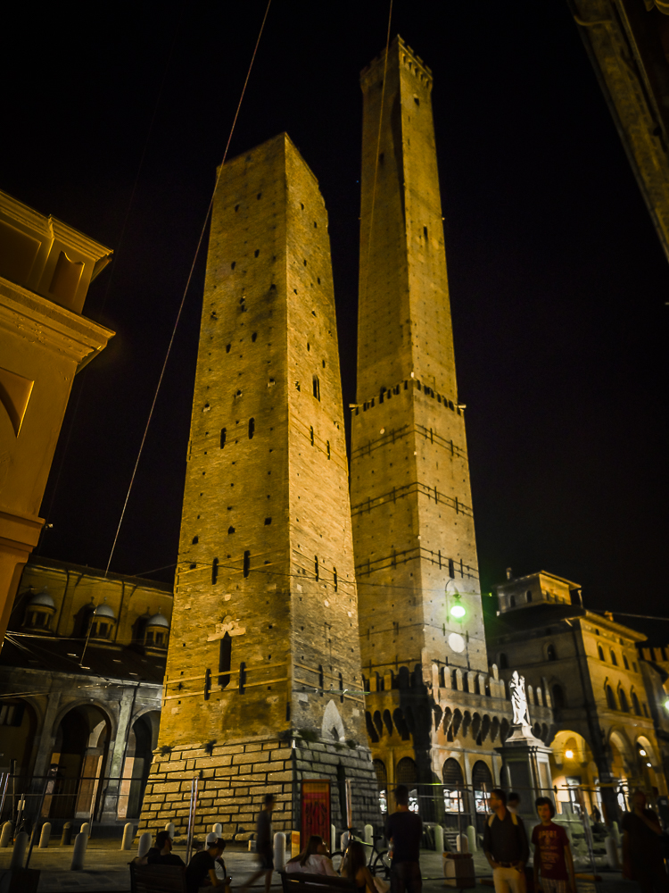 Bologna: Geschlechtertürme (Due Torri)