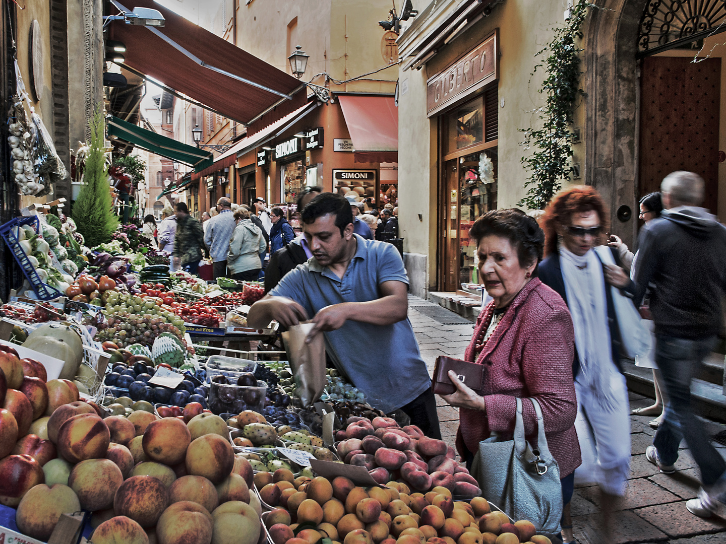 BOLOGNA, LE VIE DEL MERCATO 1