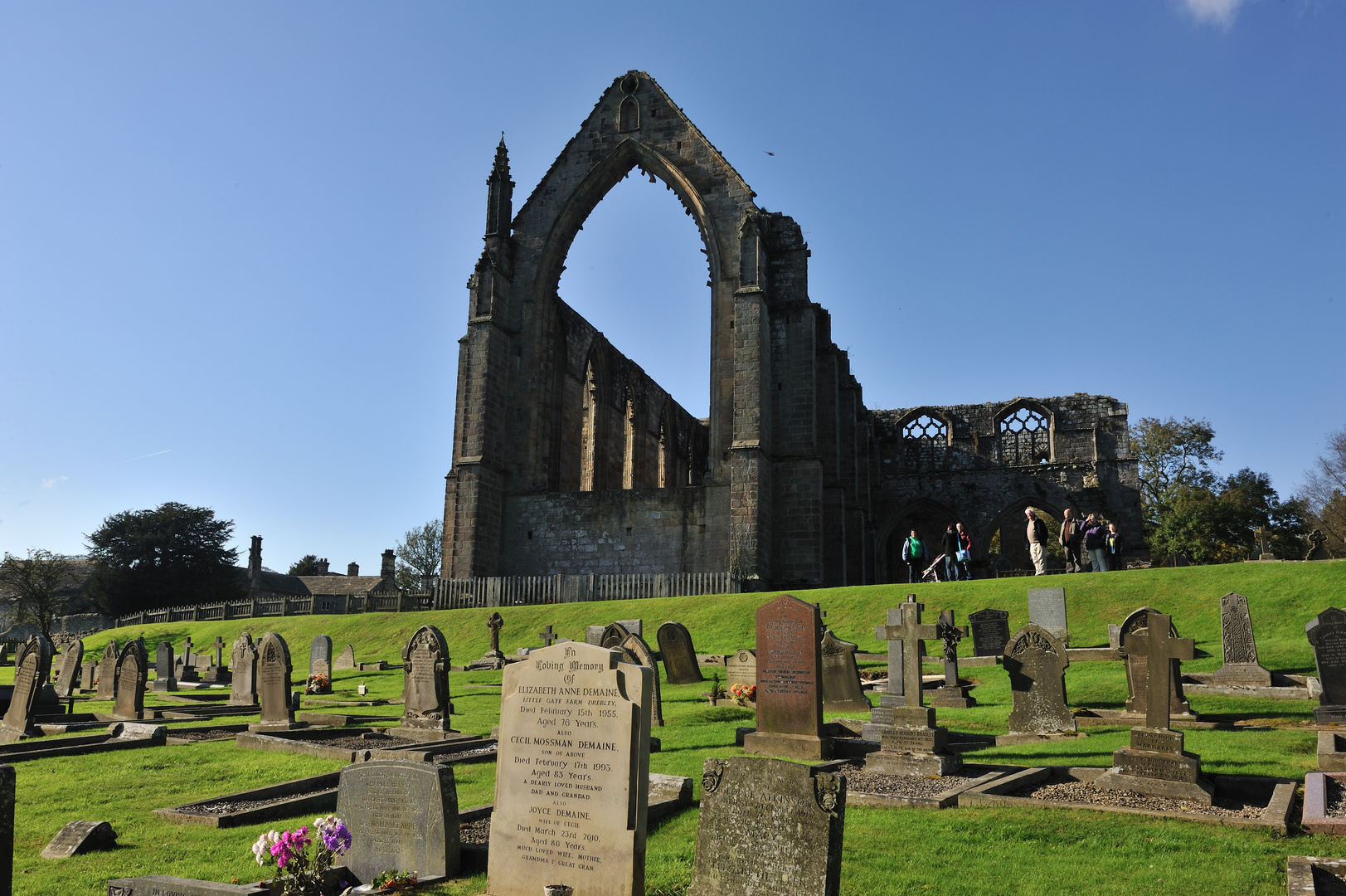 Bolton Abbey mit Friedhof