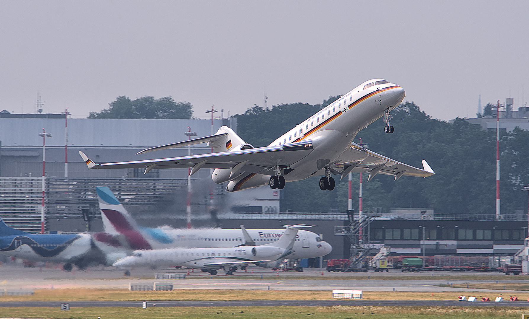  Bombardier BD-700-1A10 Global 6000