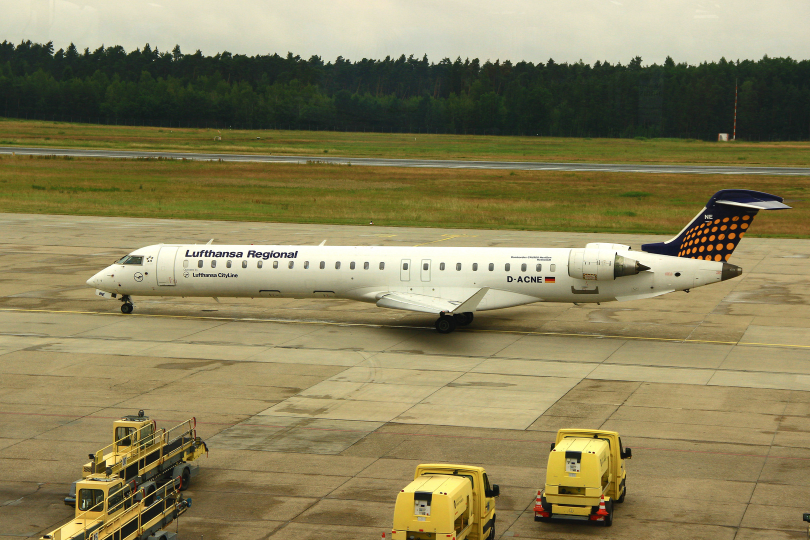 Bombardier CRJ 900