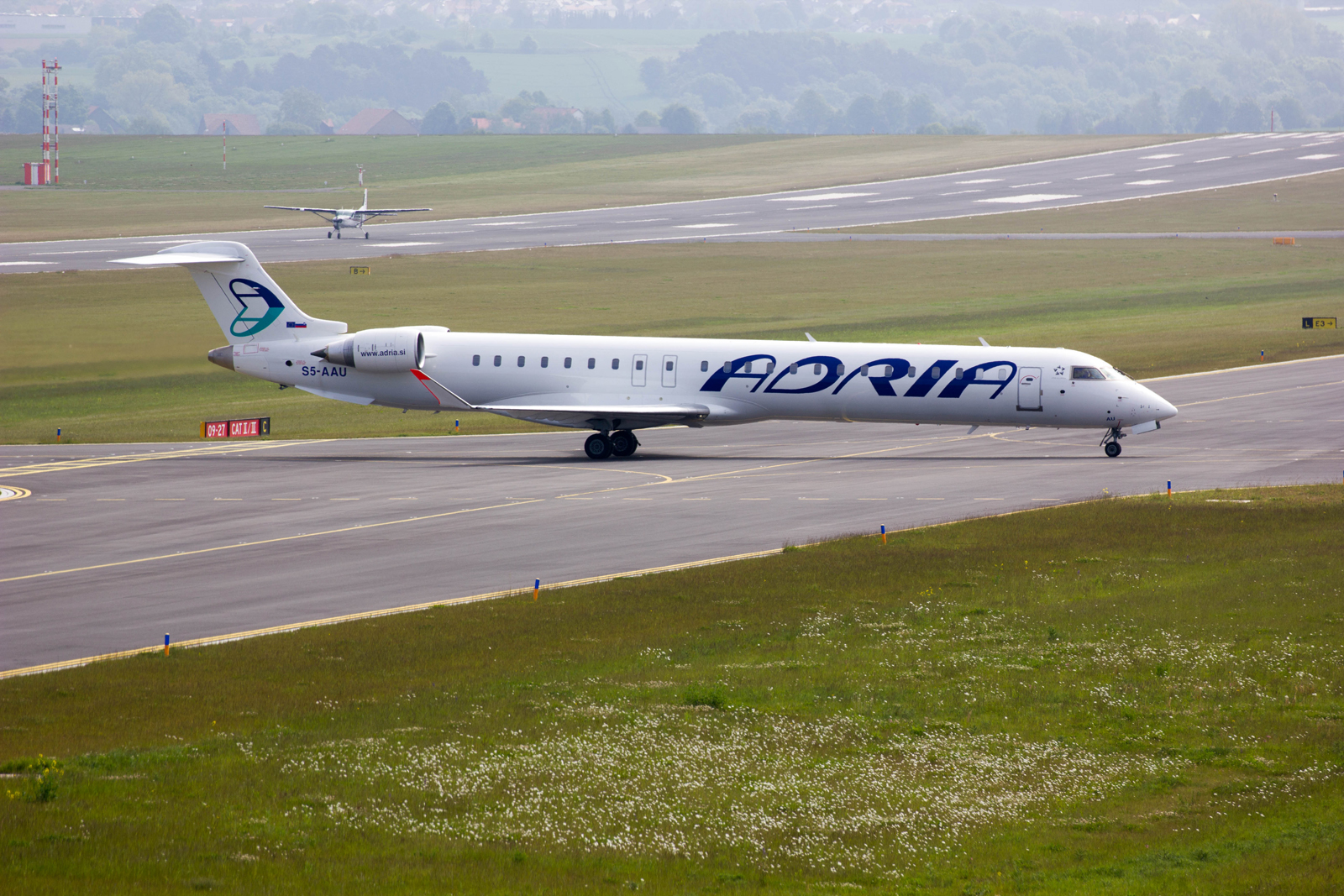 Bombardier CRJ-900LR in Kassel-Calden 1